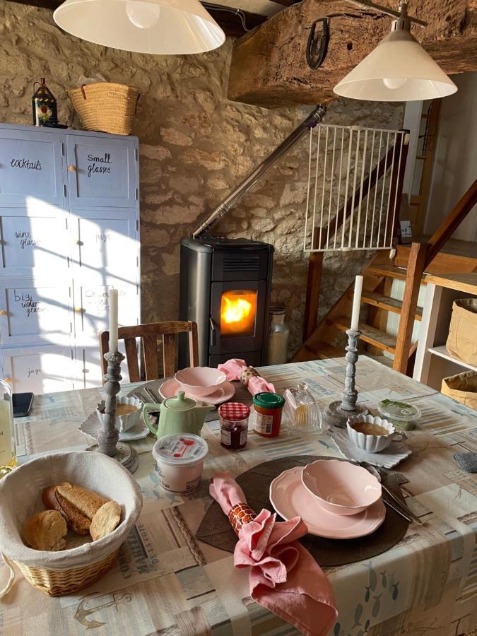 Les Galineaux La Roquille Exterior foto